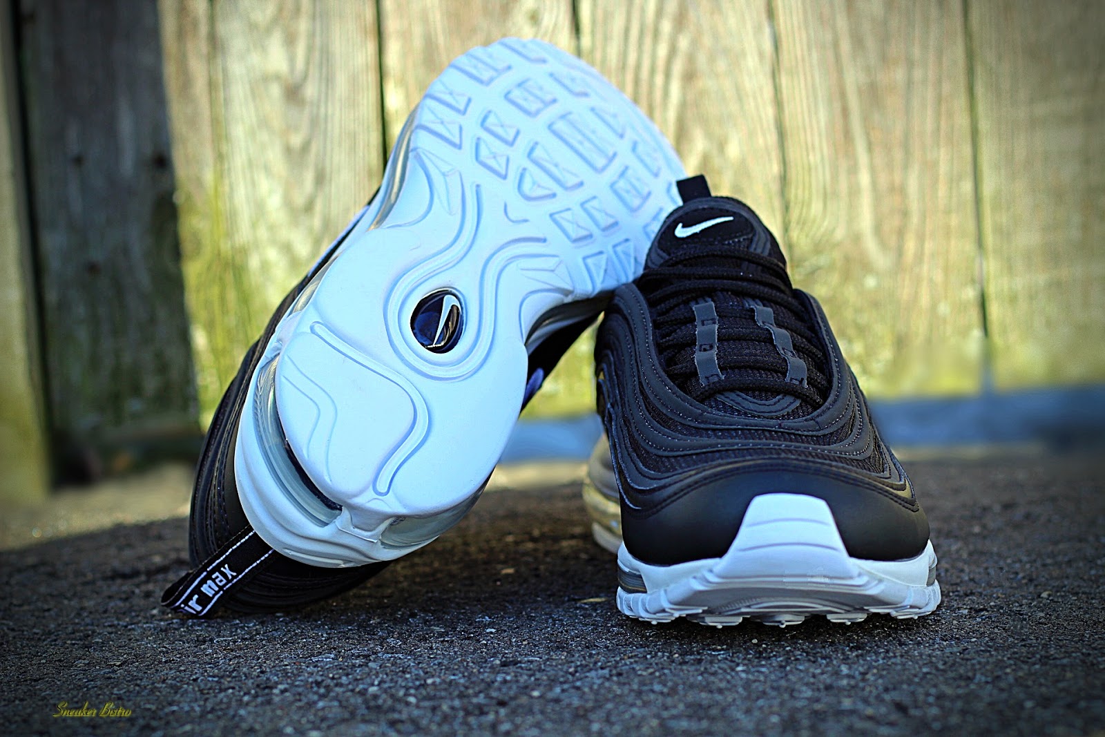 SNEAKER BISTRO Streetwear Served w| Class: Nike Air Max 97 SNEAKER BISTRO Streetwear Served w| Class: Nike Air Max 97